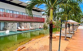 Flat Ile De Pipa Lanai - By Almare